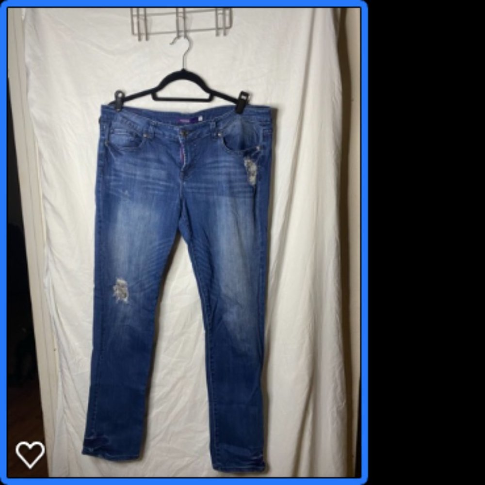 Vigoss Jeans Sequin distressed size 11
